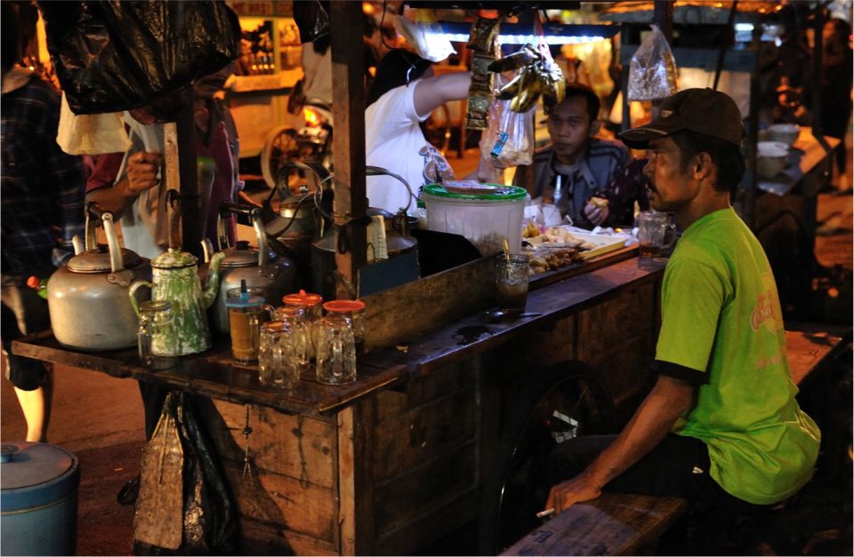 Yogyakarta: Night Walking and Street Food Tasting Tour - Who This Tour Fits Best (and Who Might Prefer Something Else)