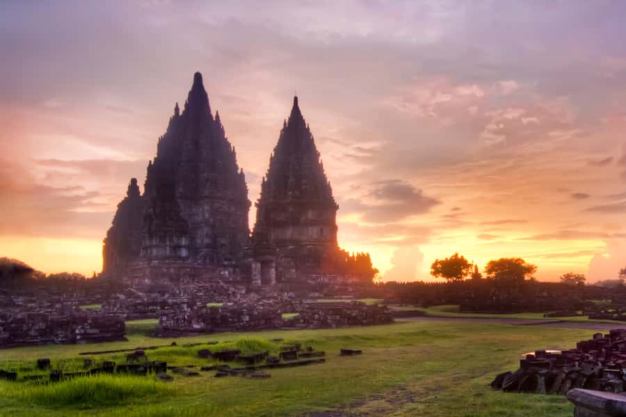 Yogyakarta: Prambanan Temple Afternoon Guided Tour - Loro Jonggrang and the Prambanan Temple Complex: what to watch for