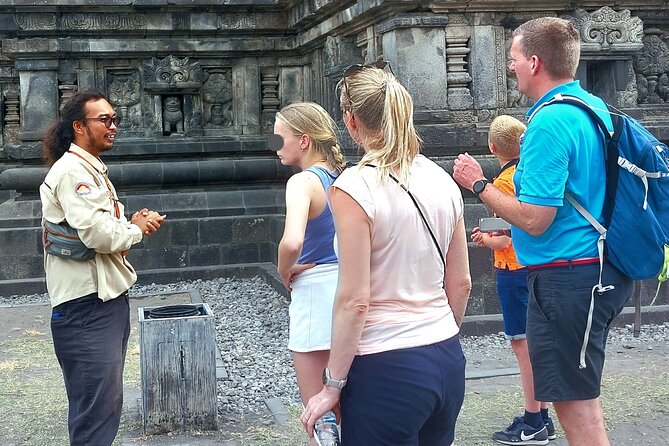 Yogyakarta: SUNRISE Above Cloud & Explore UNESCO Temples w/ GUIDE - The guide effect: how commentary turns stone into meaning