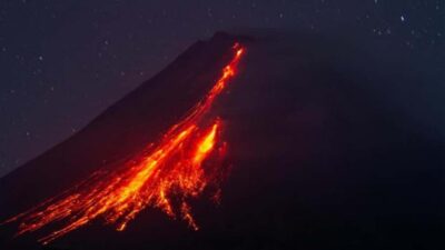 Yogyakarta Volcano: Mount Merapi on Hilltop (Lava View) - The Viewing Point: Safe Distance, Real Waiting, and Glowing Results